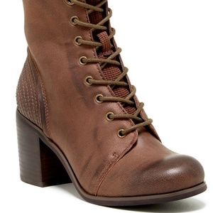 Seychelles Could Be Lace-Up Leather Boot